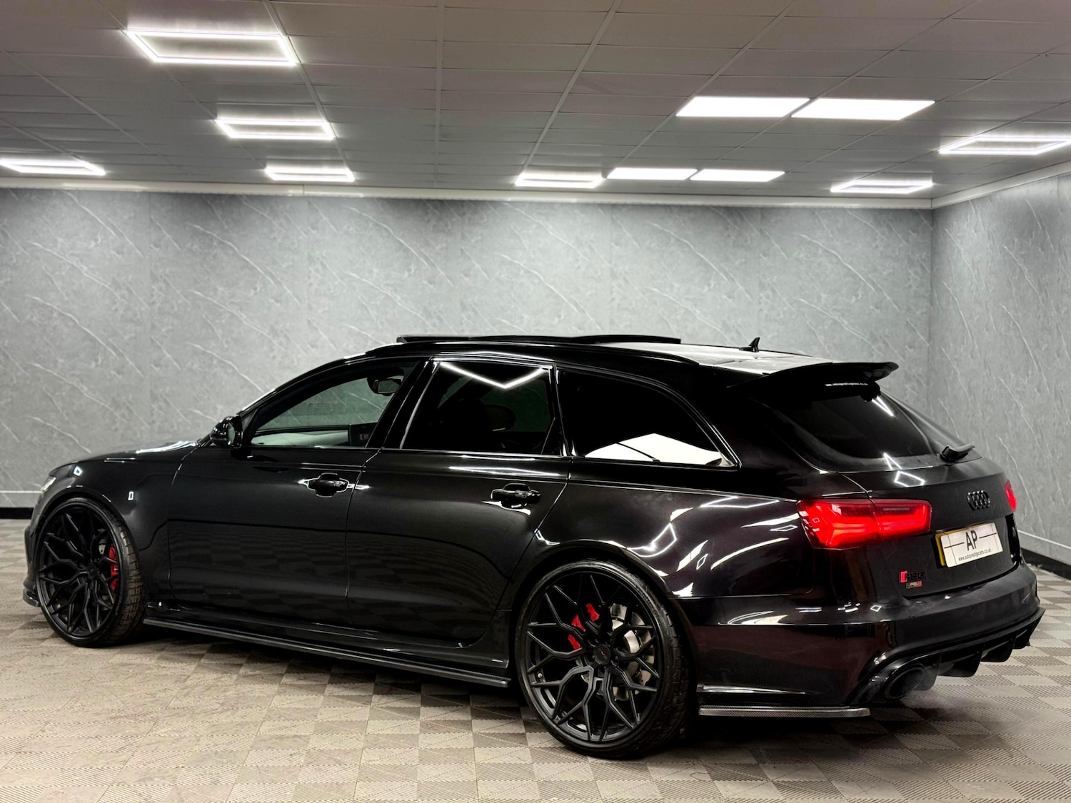 Used Audi RS6 2015 for sale - 76671724: Photo 11