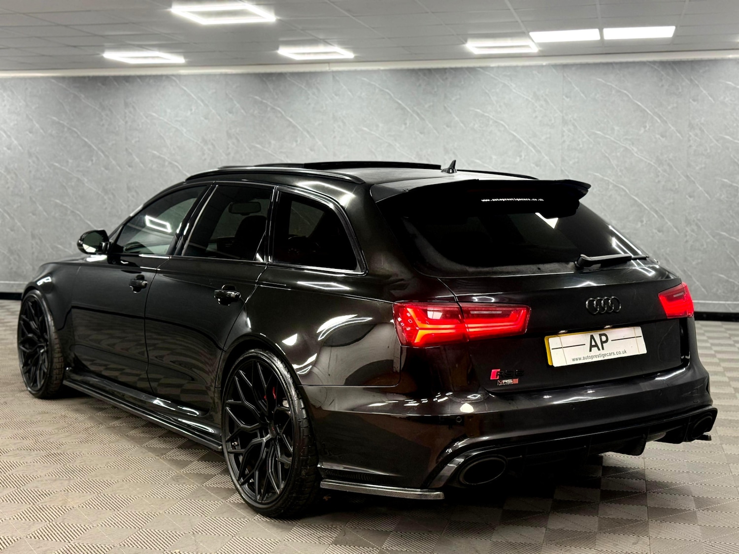 Used Audi RS6 2015 for sale - 76671724: Photo 12