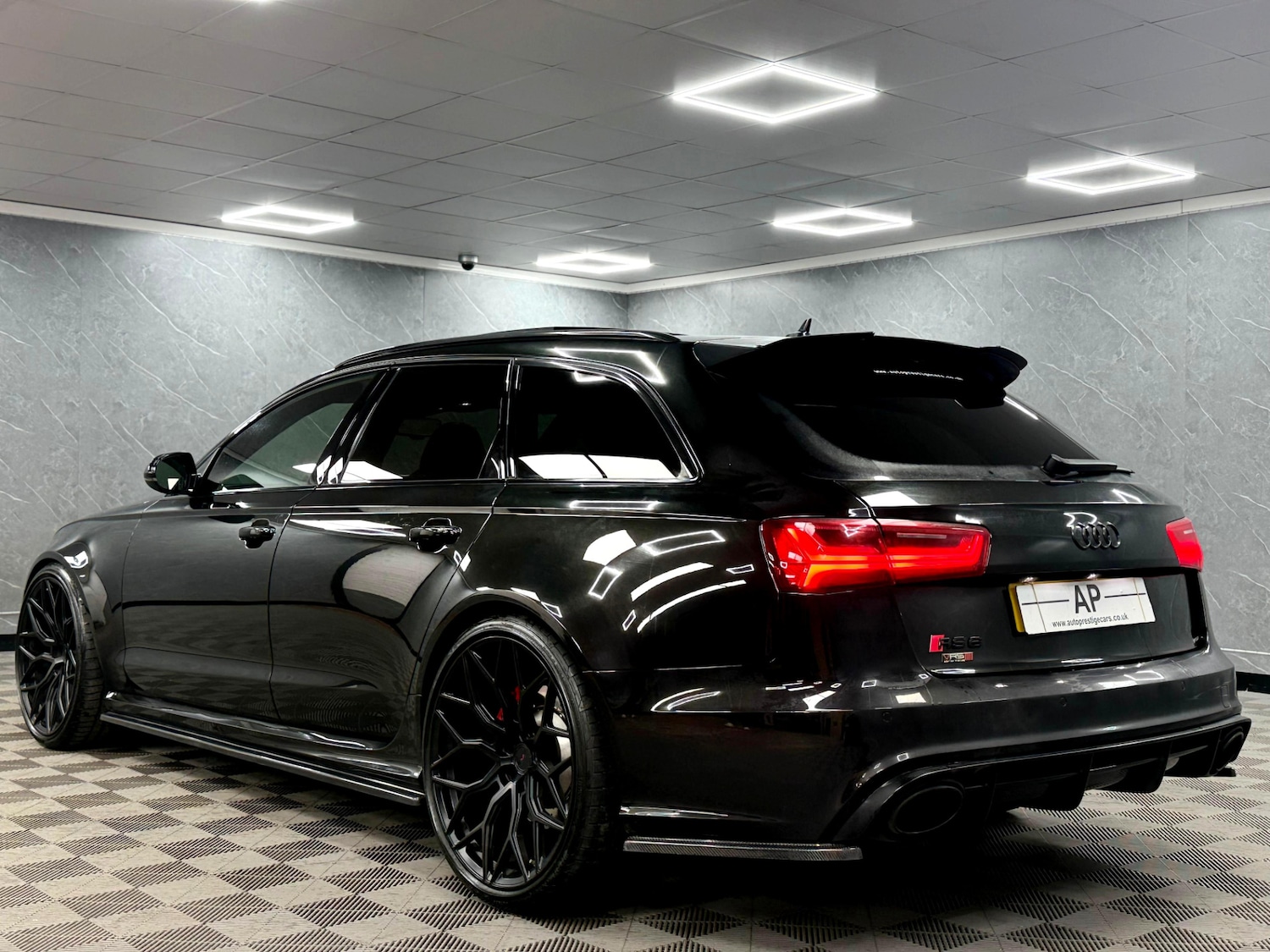 Used Audi RS6 2015 for sale - 76671724: Photo 13