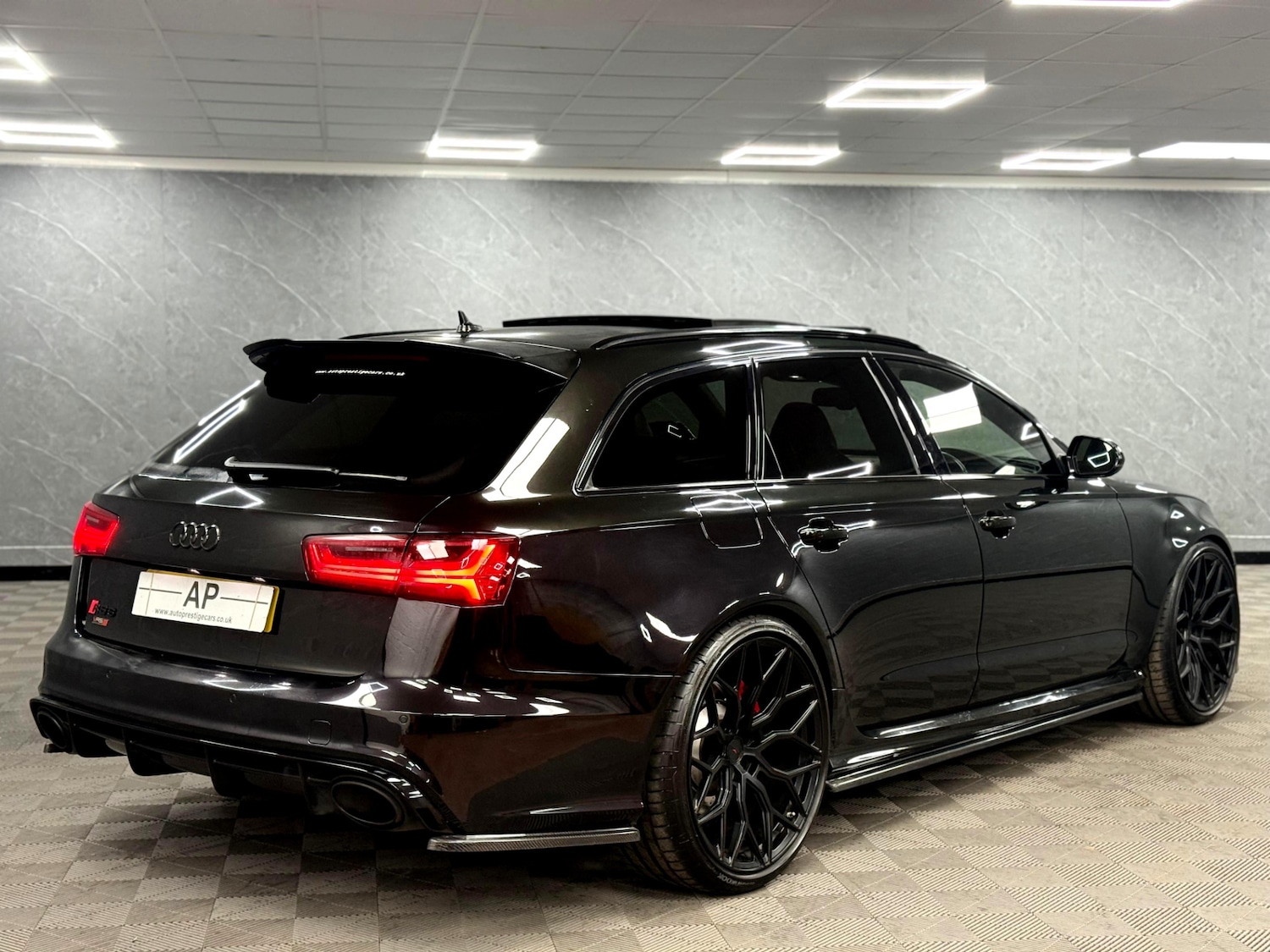 Used Audi RS6 2015 for sale - 76671724: Photo 20