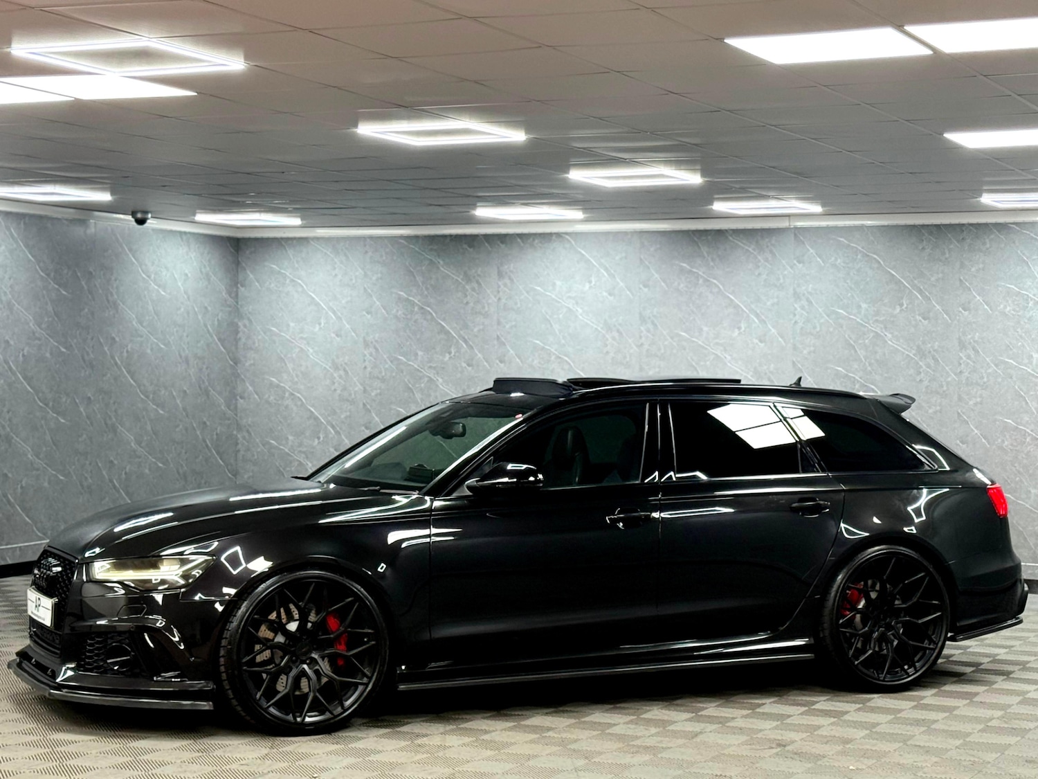 Used Audi RS6 2015 for sale - 76671724: Photo 22