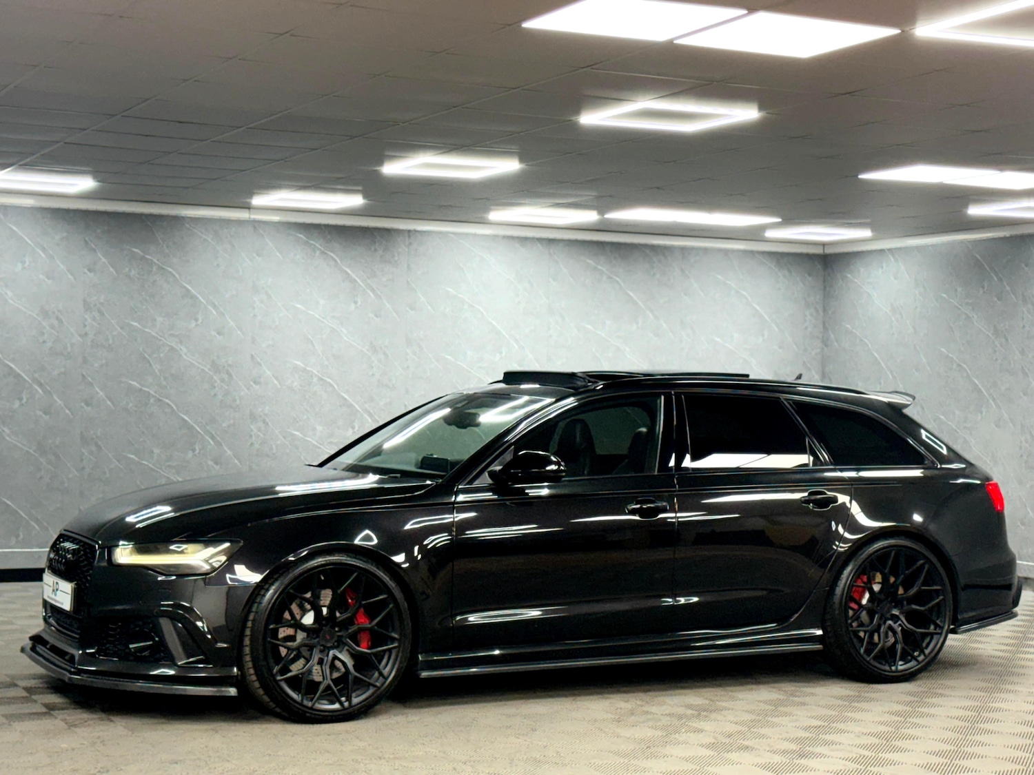 Used Audi RS6 2015 for sale - 76671724: Photo 25