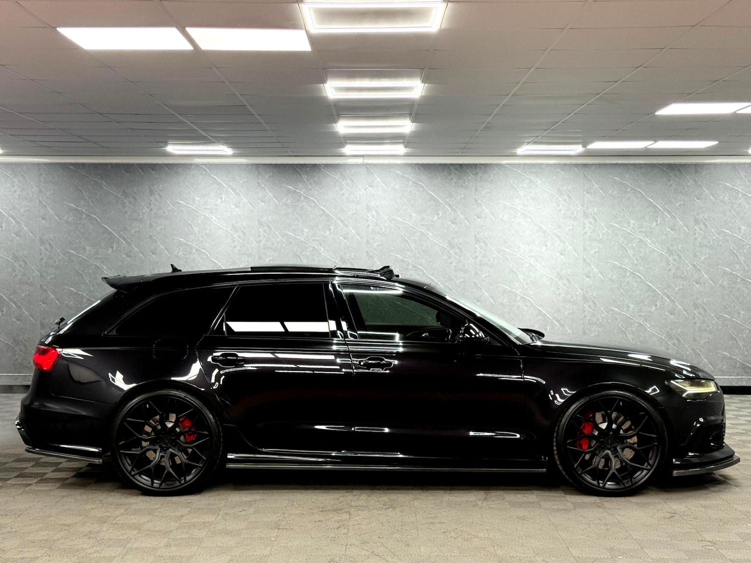 Used Audi RS6 2015 for sale - 76671724: Photo 30