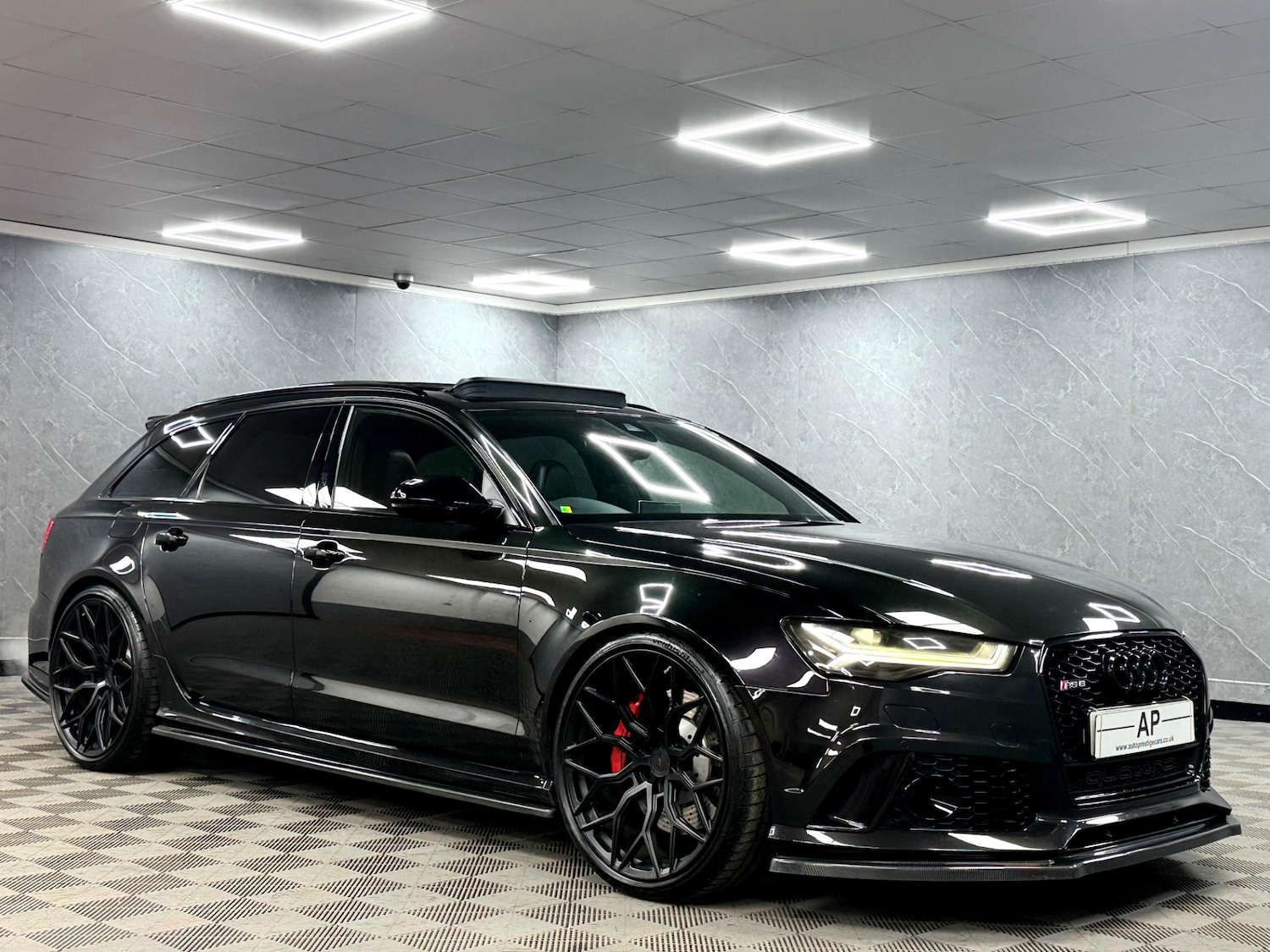 Used Audi RS6 2015 for sale - 76671724: Photo 32