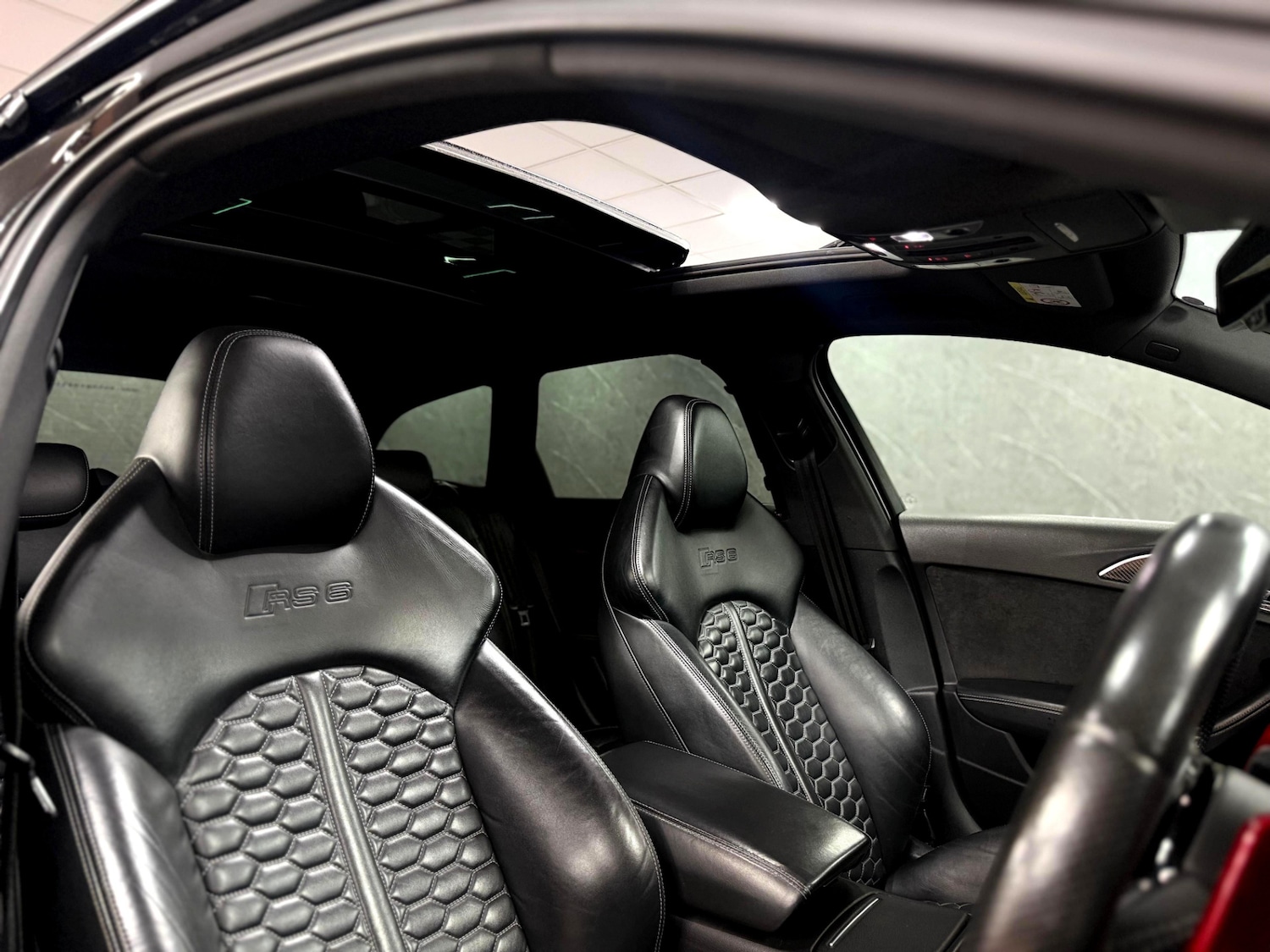 Used Audi RS6 2015 for sale - 76671724: Photo 39