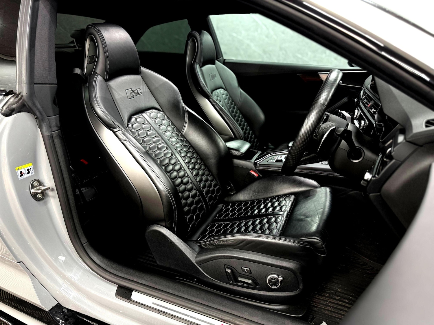 Used Audi RS5 2018 for sale - 77399597: Photo 9