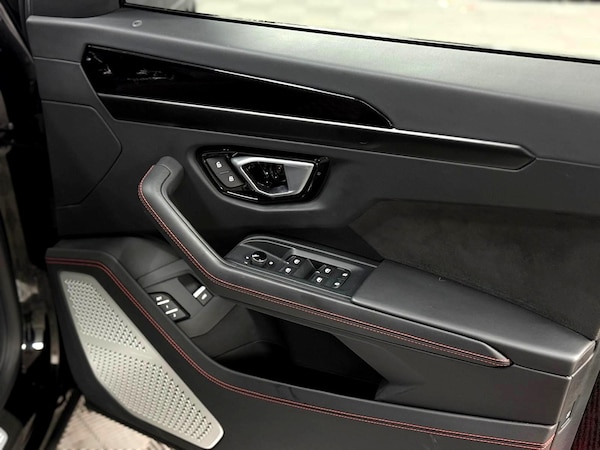 Used Lamborghini Urus 2023 for sale - 75609848: Photo 36
