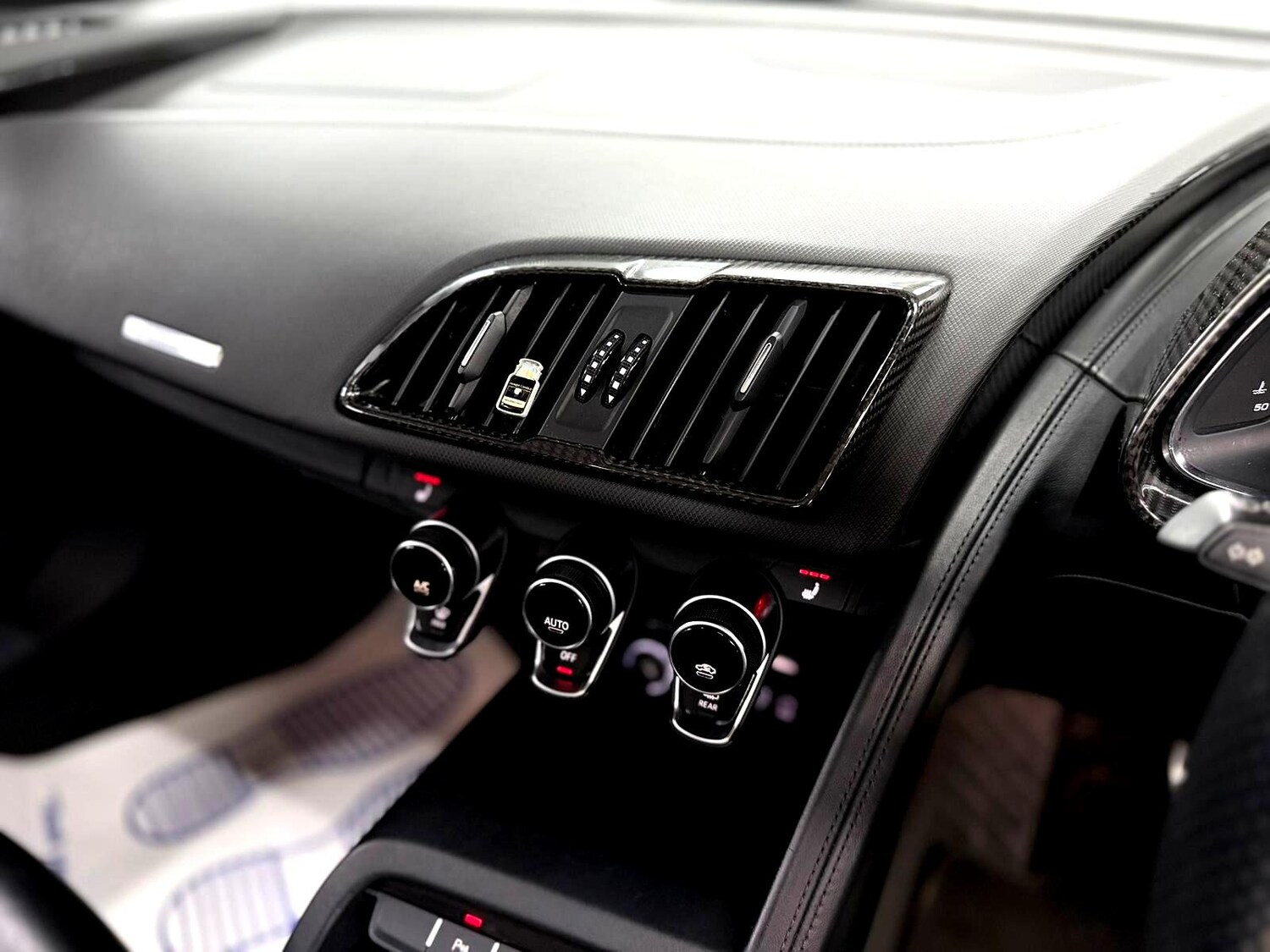 Used Audi R8 2018 for sale - 78108069: Photo 11