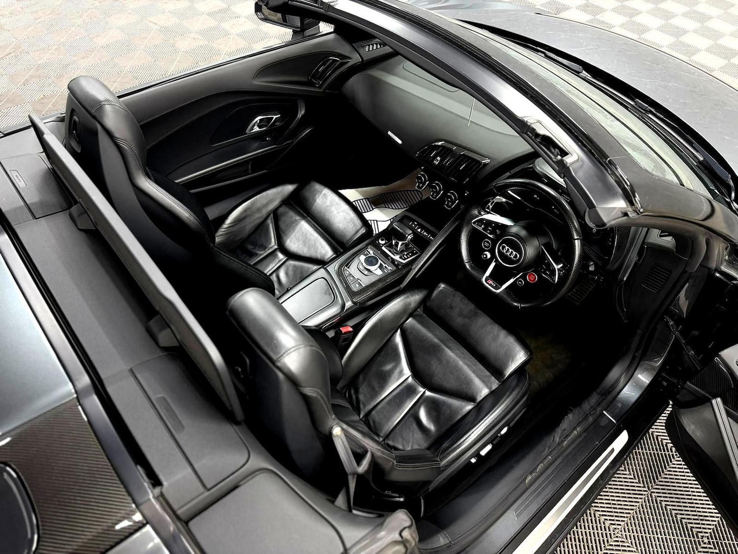 Used Audi R8 2018 for sale - 78108069: Photo 38