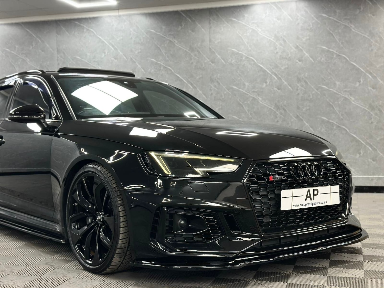 Used Audi RS4 2018 for sale - 76656476: Photo 27