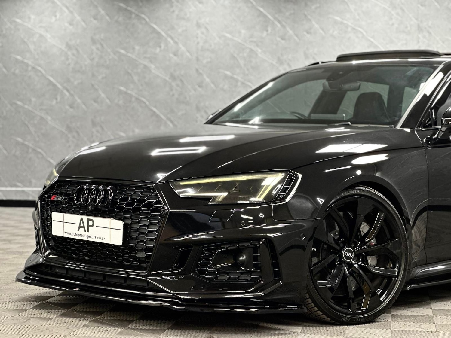 Used Audi RS4 2018 for sale - 76656476: Photo 59