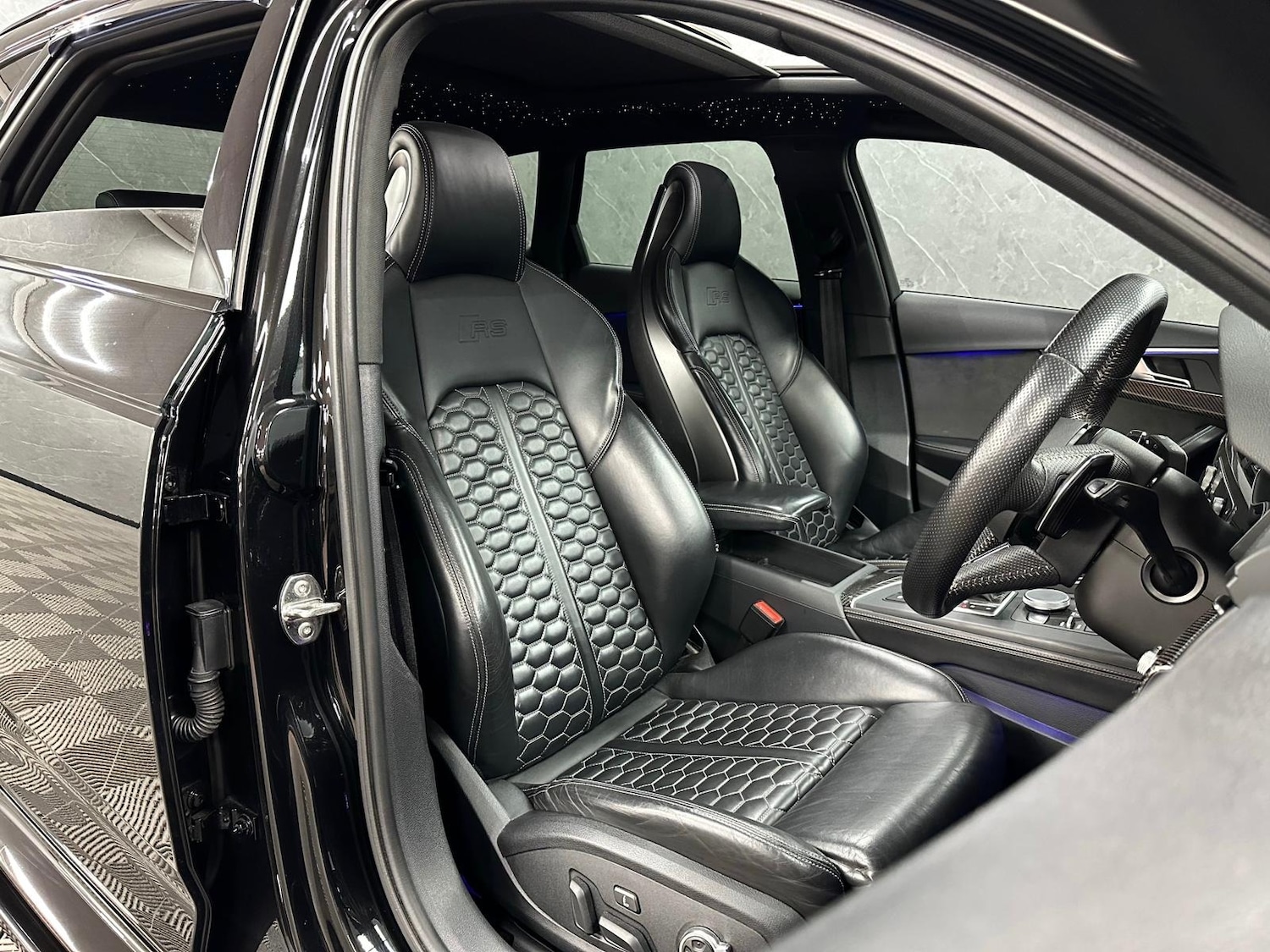 Used Audi RS4 2018 for sale - 76656476: Photo 60