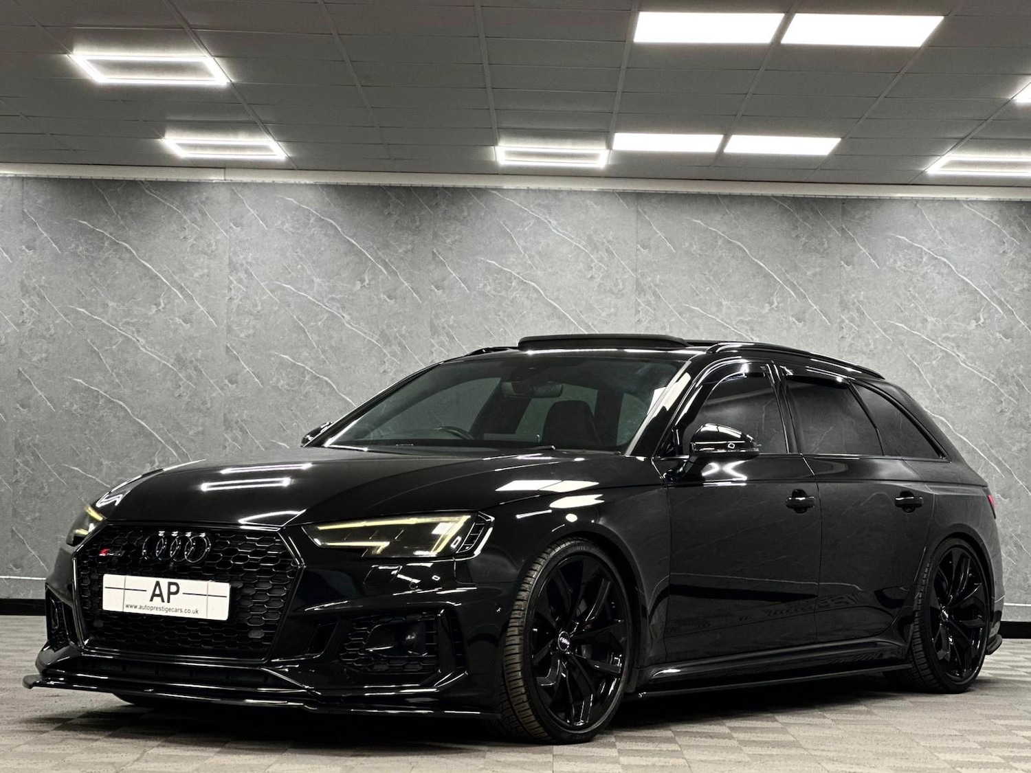 Used Audi RS4 2018 for sale - 76656476: Photo 66