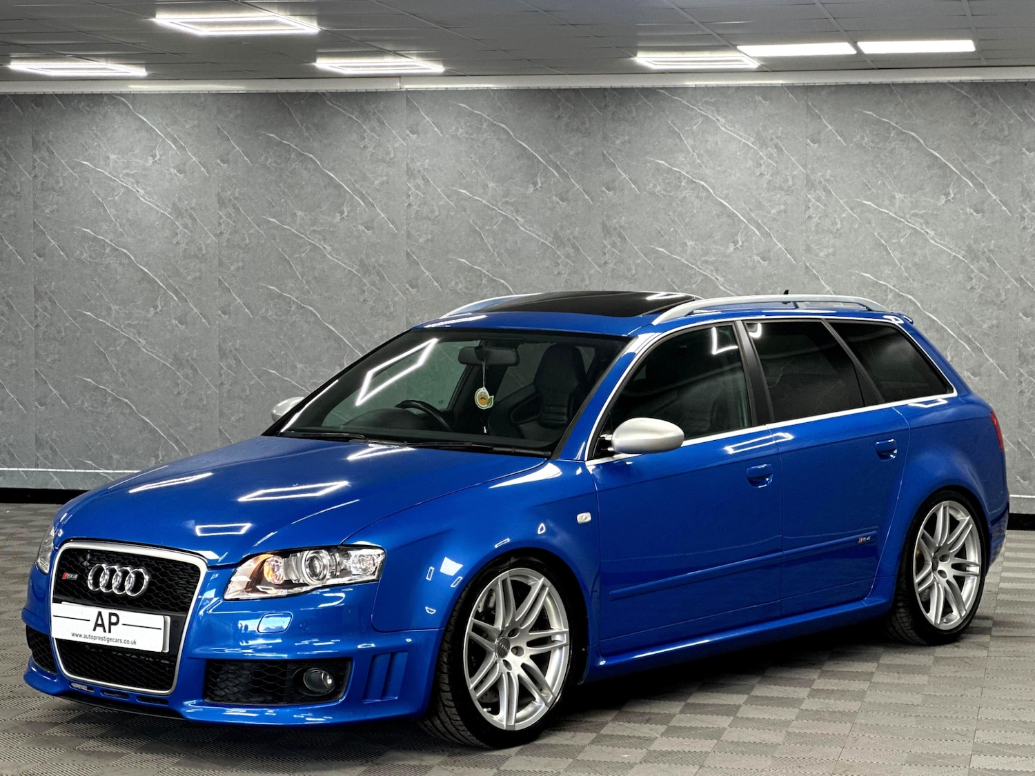 Used Audi RS4 2006 for sale - 76018271: Photo 25