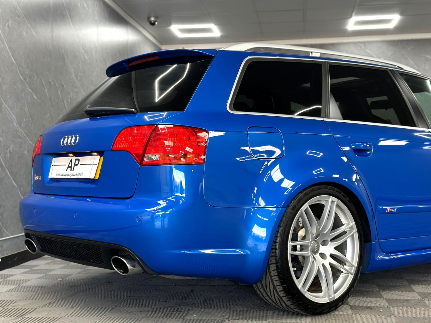 Used Audi RS4 2006 for sale - 76018271: Photo 27