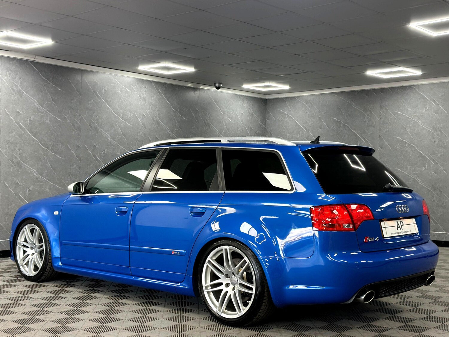 Used Audi RS4 2006 for sale - 76018271: Photo 29