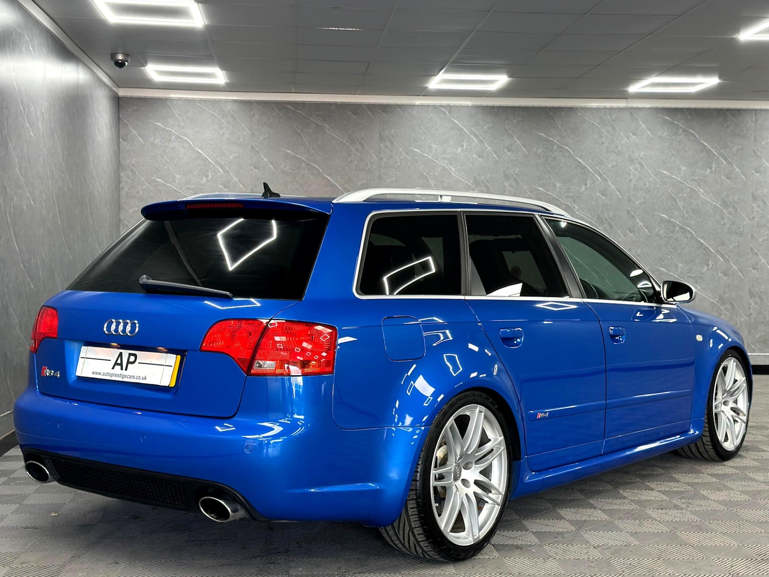 Used Audi RS4 2006 for sale - 76018271: Photo 4