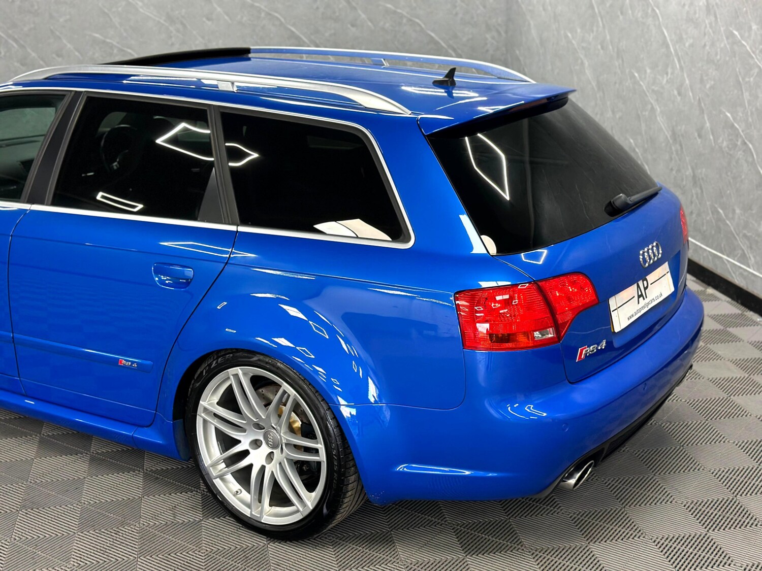 Used Audi RS4 2006 for sale - 76018271: Photo 53