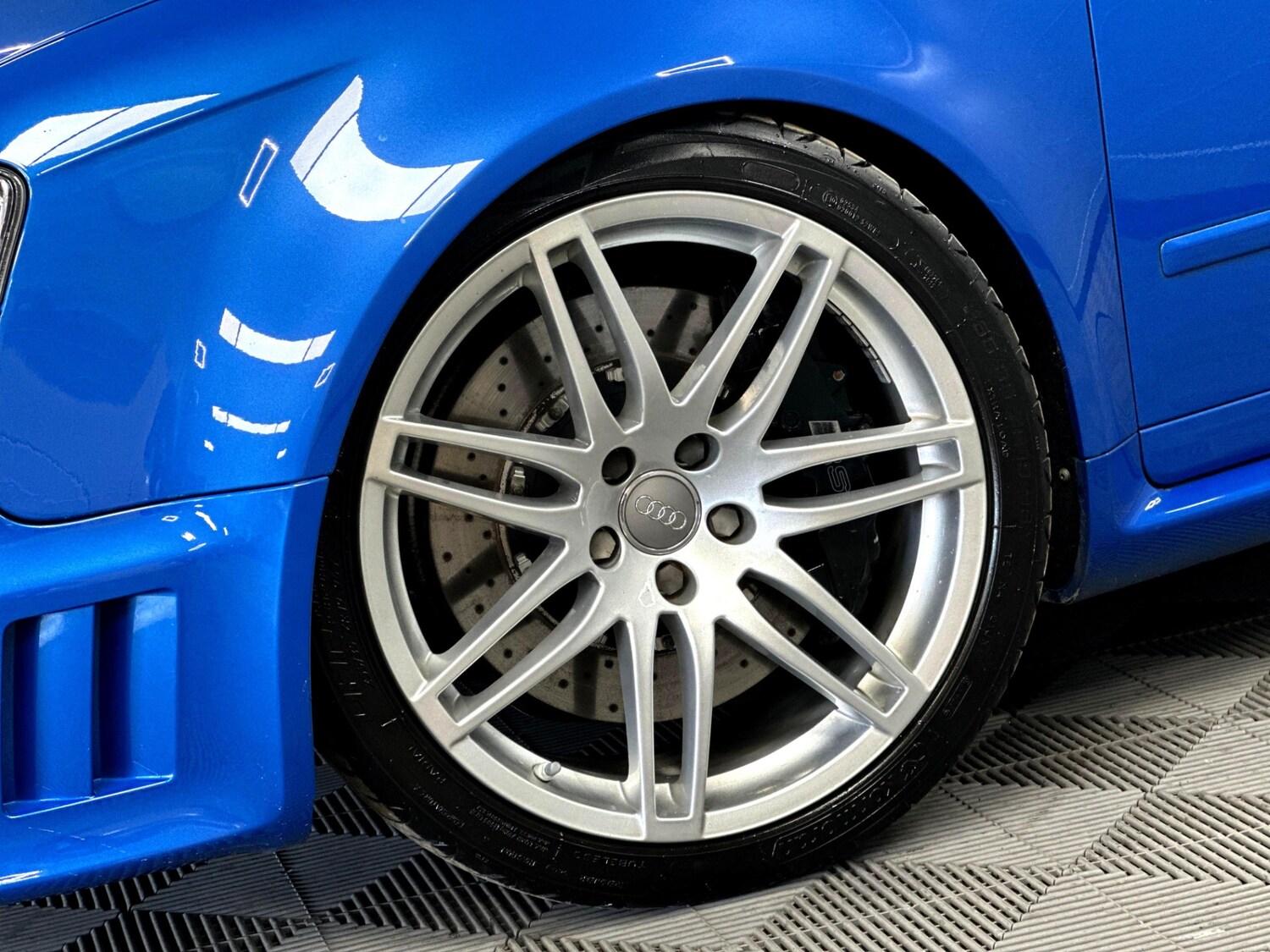 Used Audi RS4 2006 for sale - 76018271: Photo 64