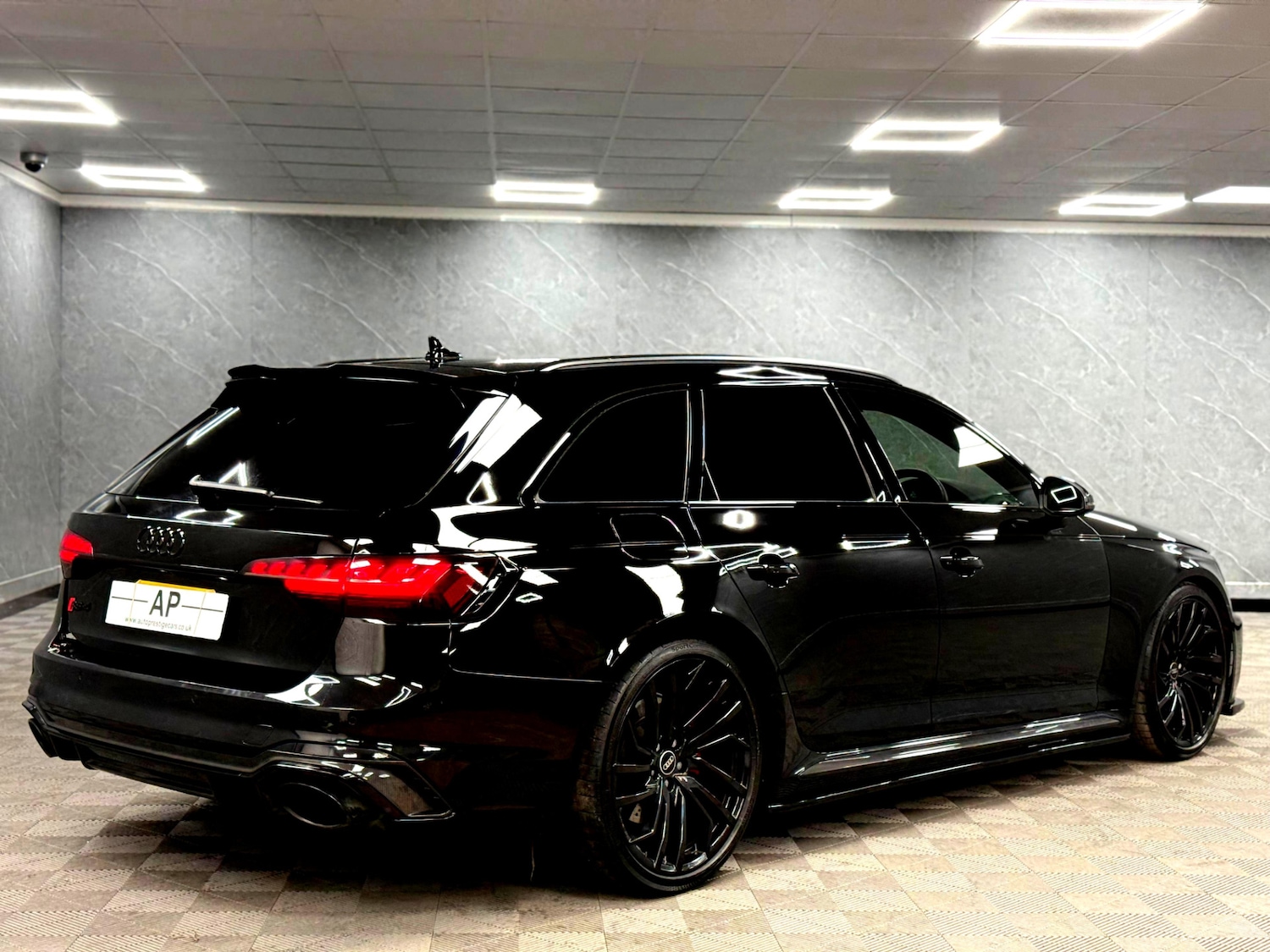 Used Audi RS4 Avant 2023 for sale - 77242008: Photo 21