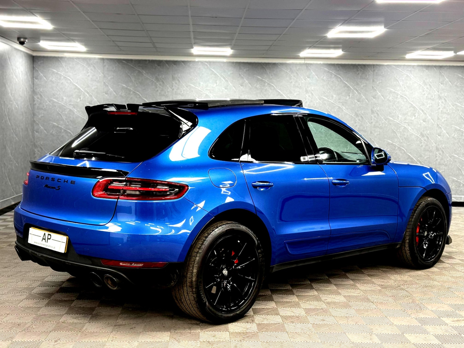 Used Porsche Macan 2017 for sale - 77242029: Photo 11