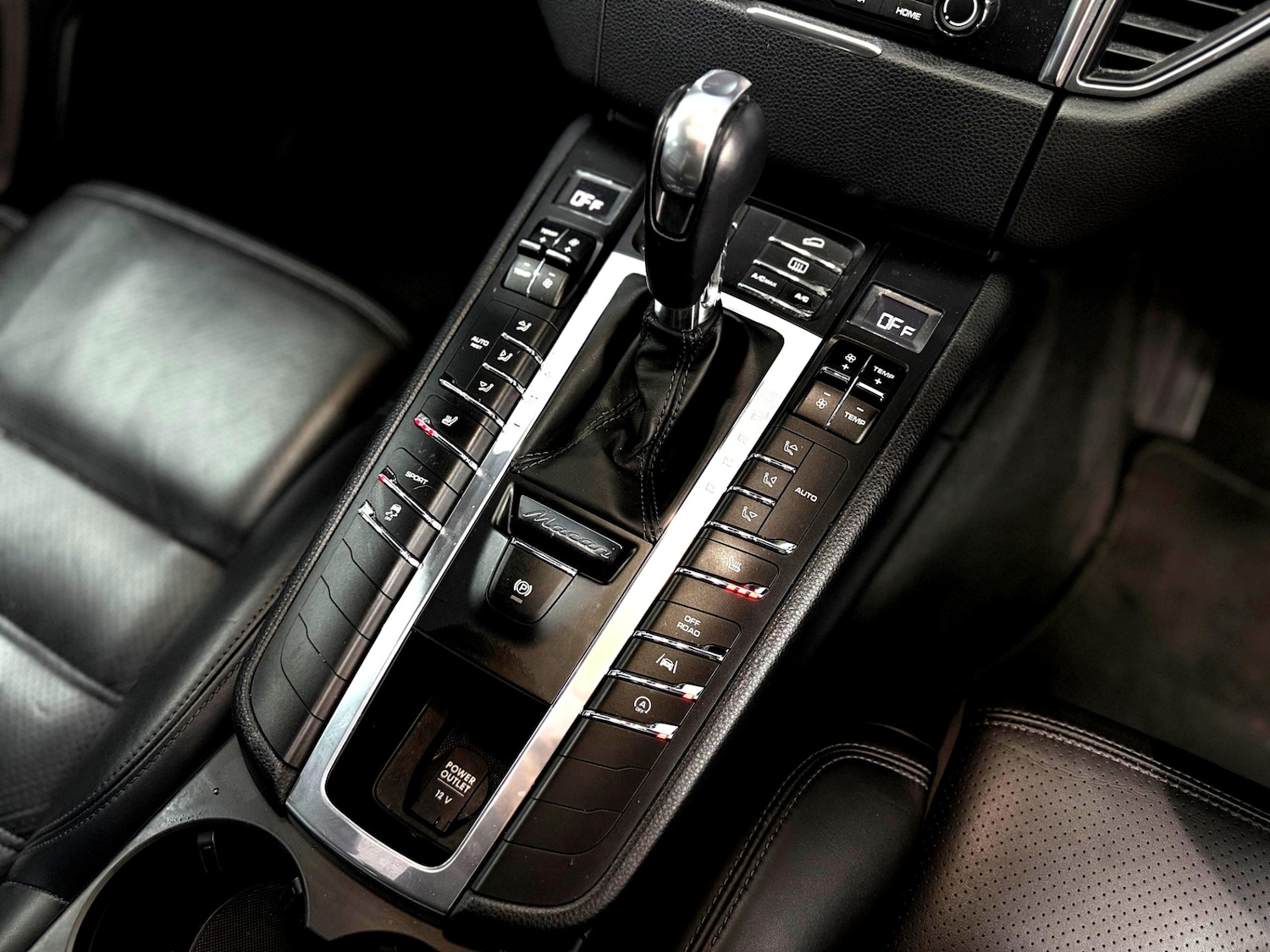 Used Porsche Macan 2017 for sale - 77242029: Photo 18