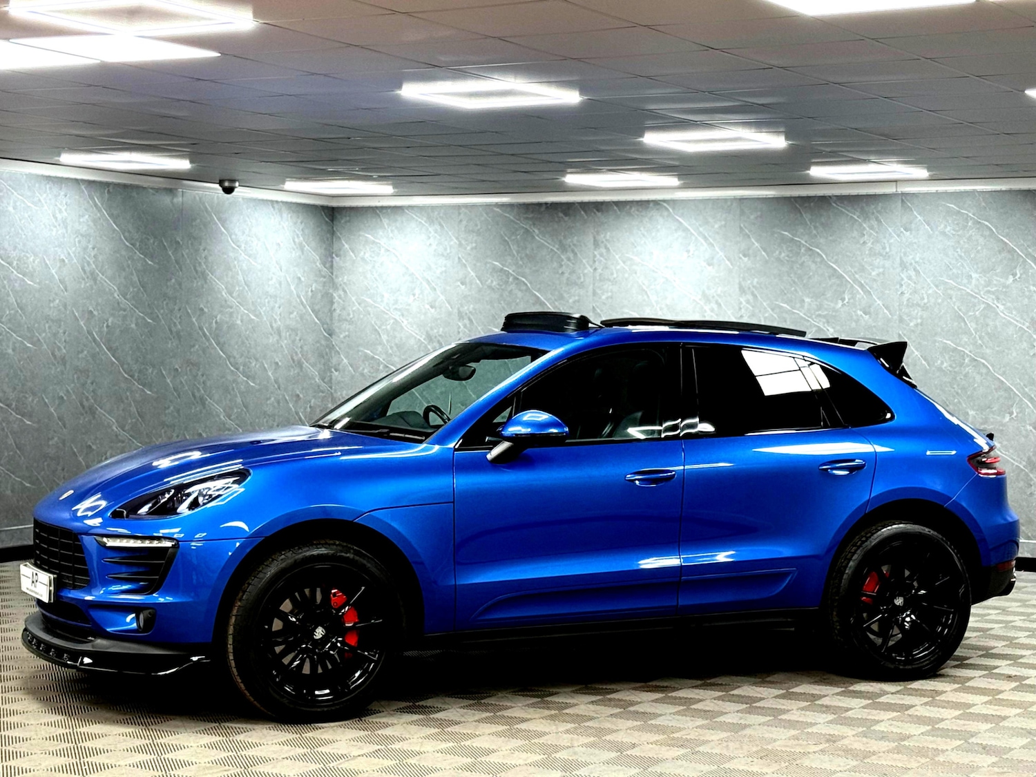 Used Porsche Macan 2017 for sale - 77242029: Photo 24