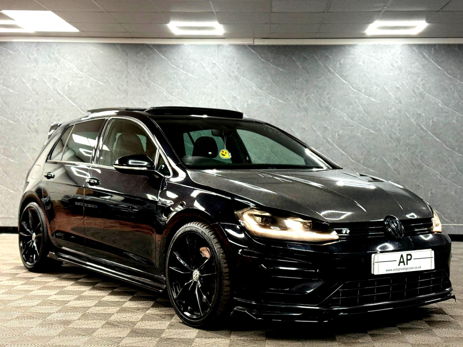 Used Volkswagen Golf 2019 for sale - 77399590: Photo 2