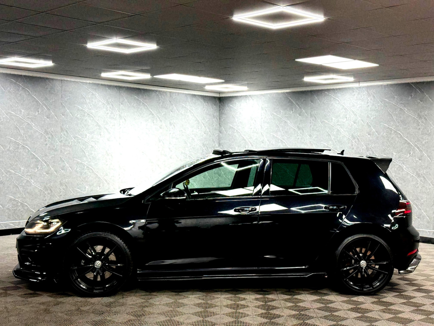 Used Volkswagen Golf 2019 for sale - 77399590: Photo 20