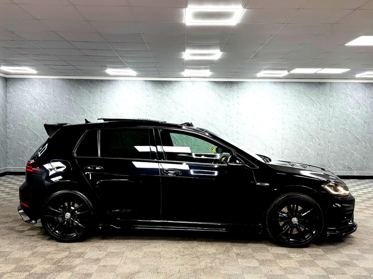 Used Volkswagen Golf 2019 for sale - 77399590: Photo 25