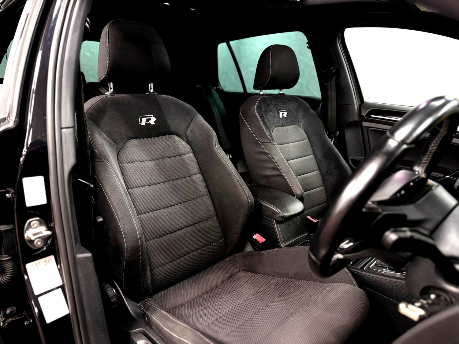 Used Volkswagen Golf 2019 for sale - 77399590: Photo 29