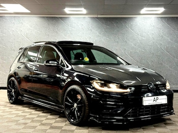 Used Volkswagen Golf 2019 for sale - 77399590: Photo