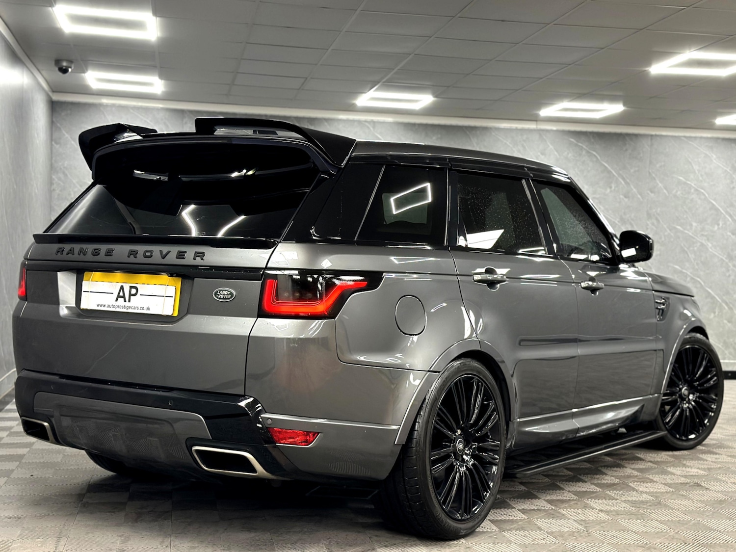 Used Land Rover Range Rover Sport 2018 for sale - 76664582: Photo 11