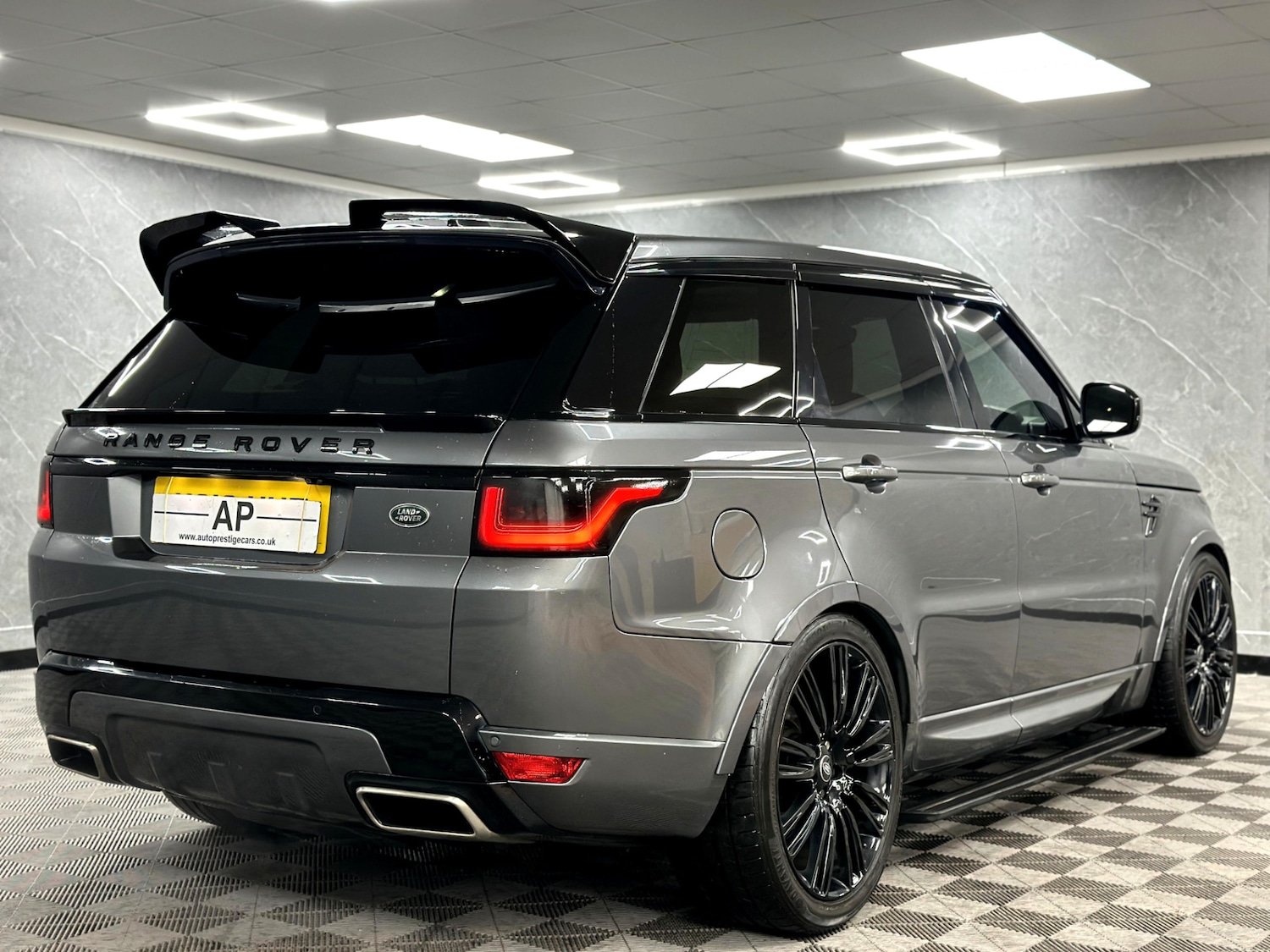 Used Land Rover Range Rover Sport 2018 for sale - 76664582: Photo 13