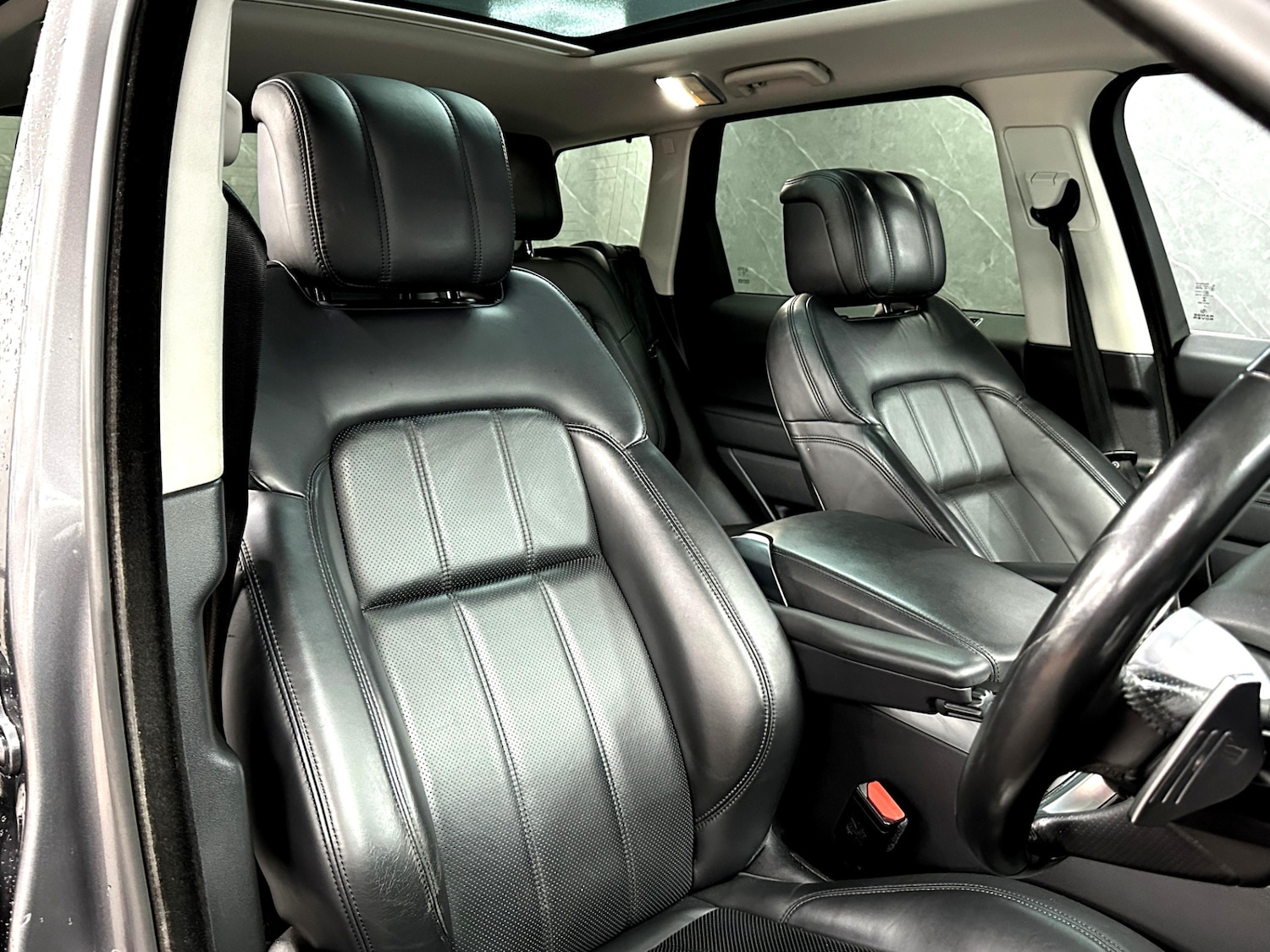 Used Land Rover Range Rover Sport 2018 for sale - 76664582: Photo 16