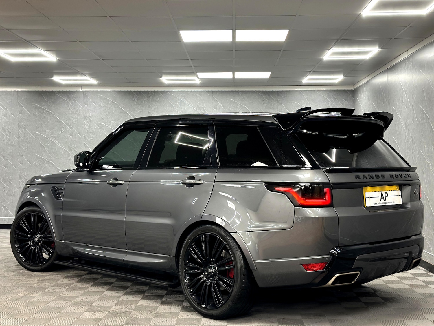 Used Land Rover Range Rover Sport 2018 for sale - 76664582: Photo 9
