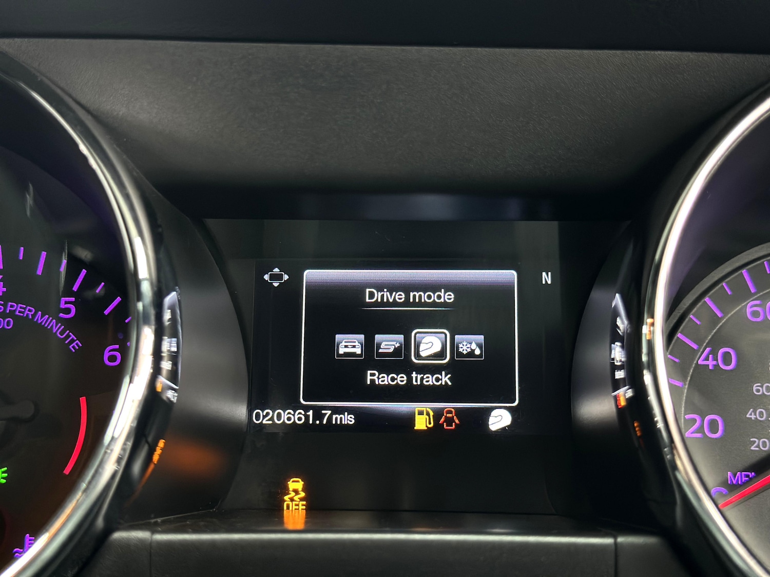 Used Ford Mustang 2016 for sale - 77803496: Photo 24