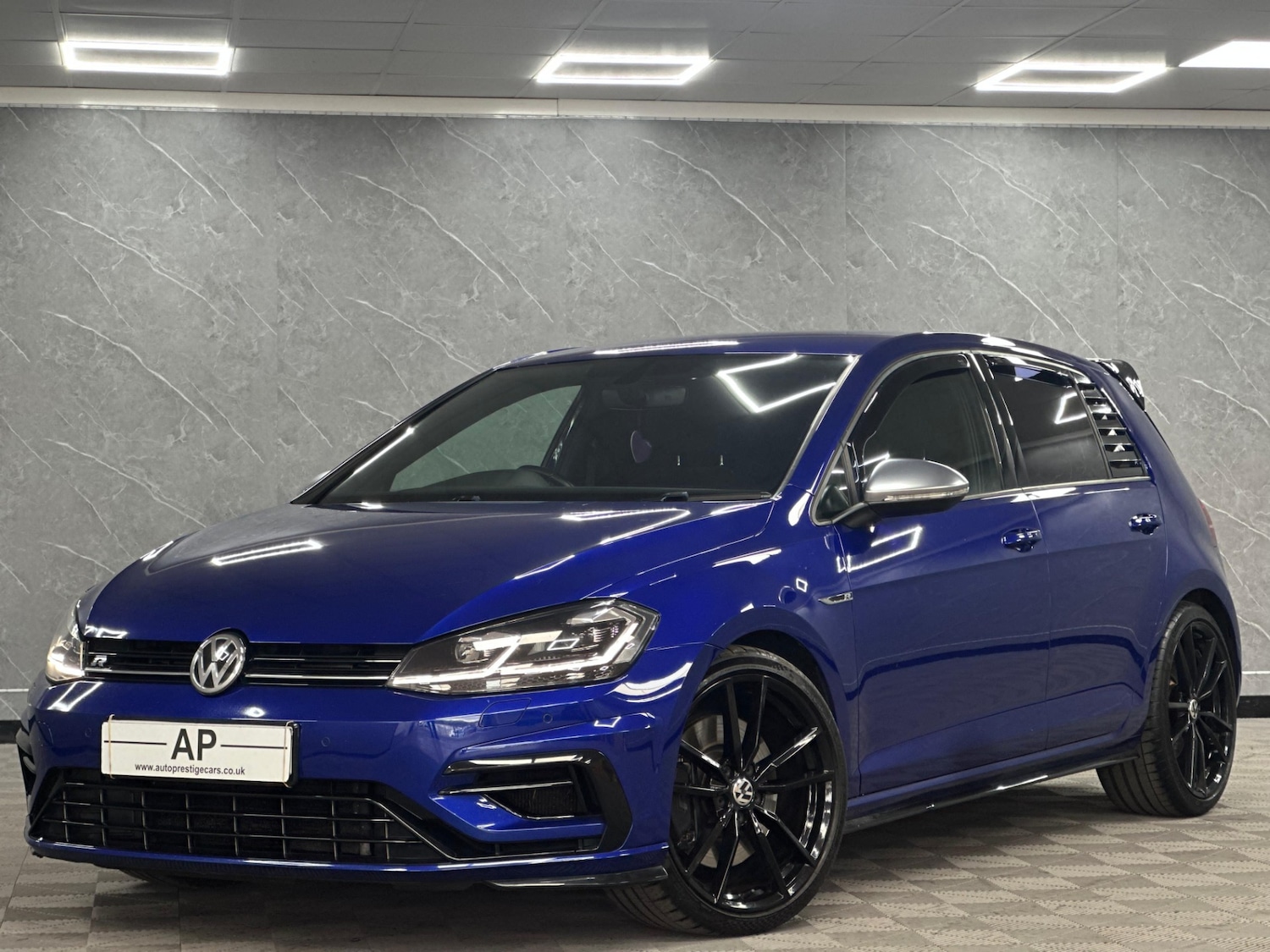 Used Volkswagen Golf 2018 for sale - 76179120: Photo 32