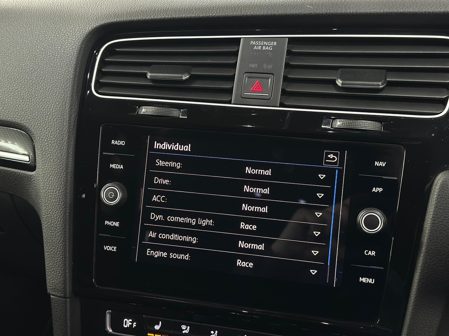 Used Volkswagen Golf 2018 for sale - 76179120: Photo 37