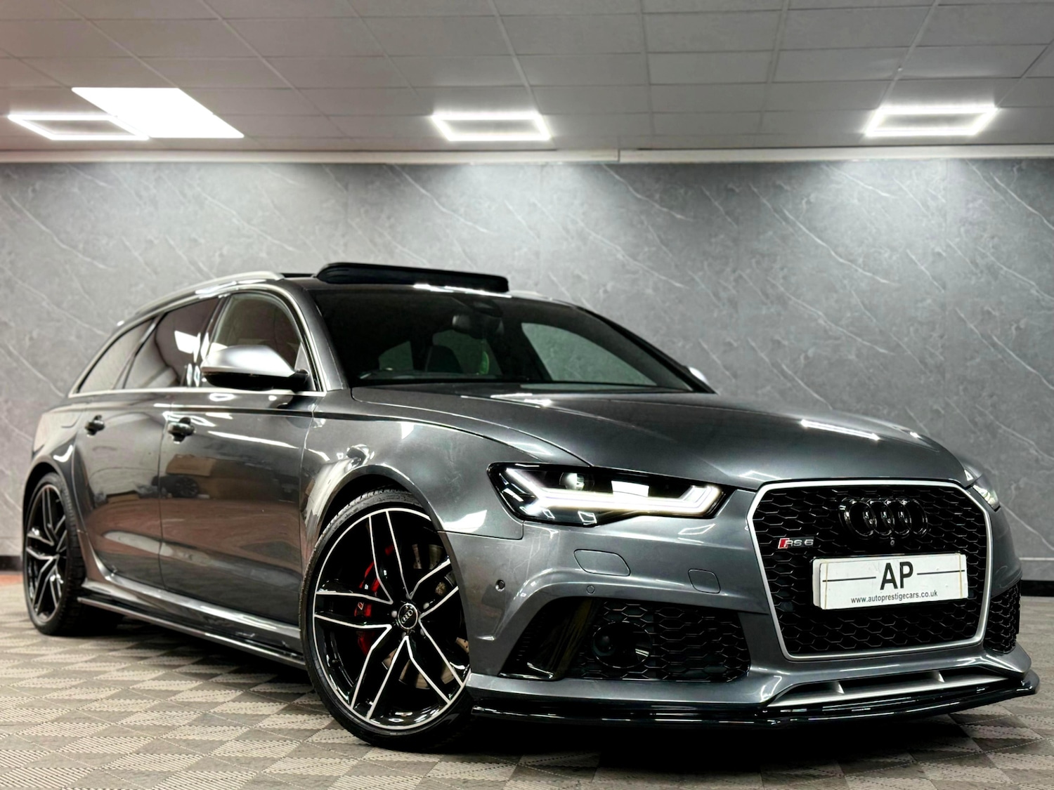 Used Audi RS6 2015 for sale - 76671726: Photo 1