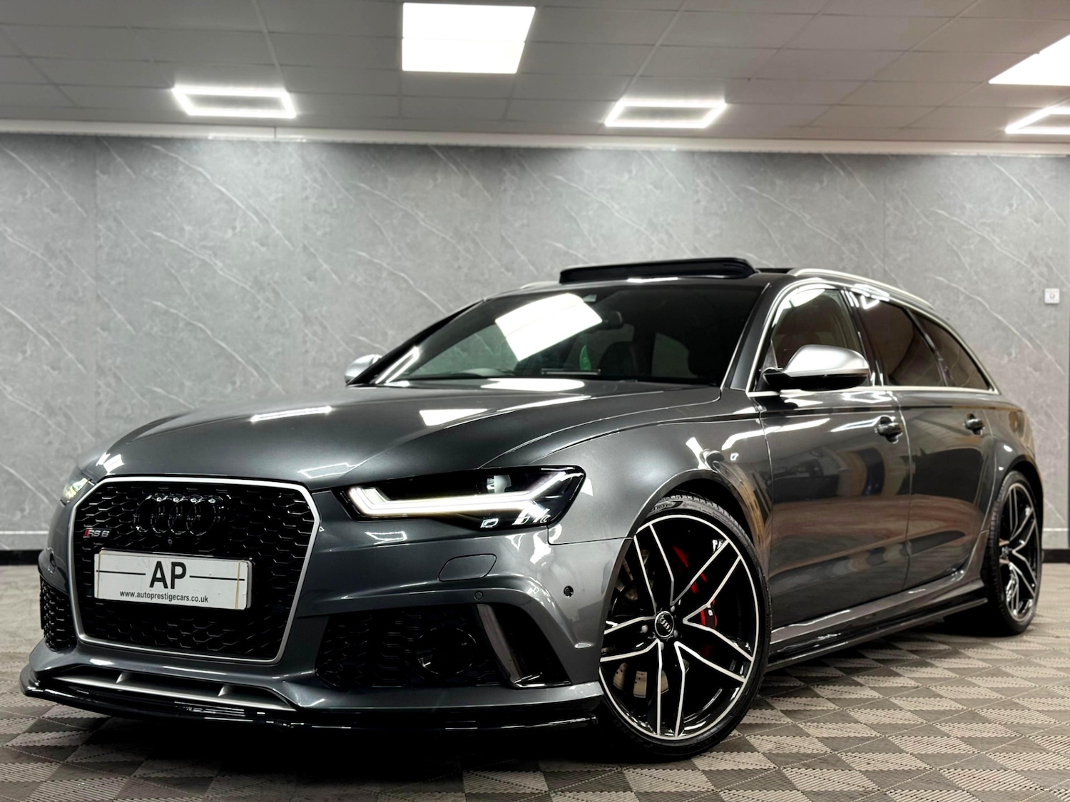 Used Audi RS6 2015 for sale - 76671726: Photo 22