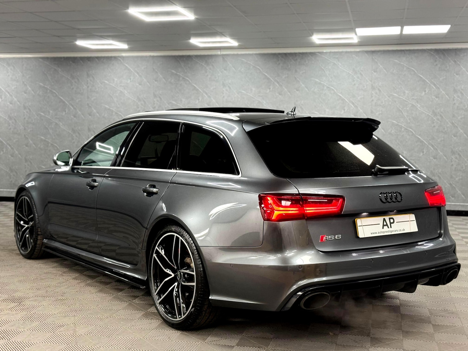 Used Audi RS6 2015 for sale - 76671726: Photo 25