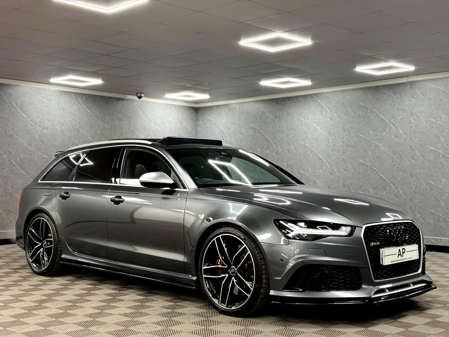 Used Audi RS6 2015 for sale - 76671726: Photo 32