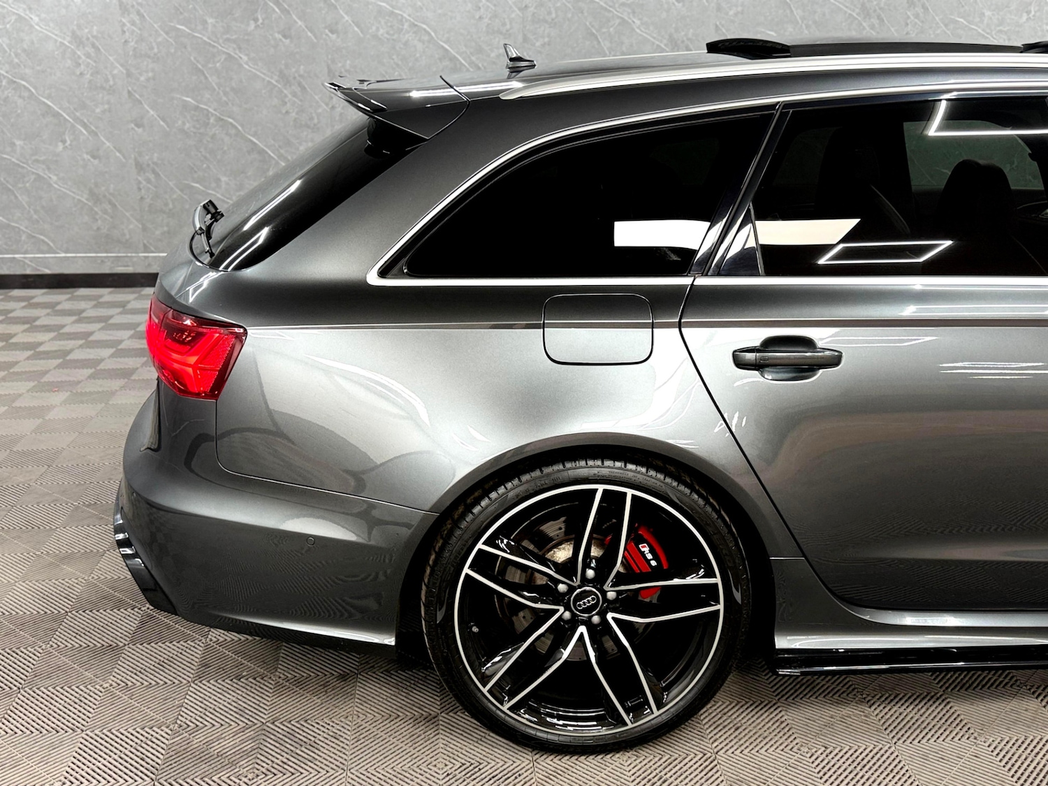 Used Audi RS6 2015 for sale - 76671726: Photo 33