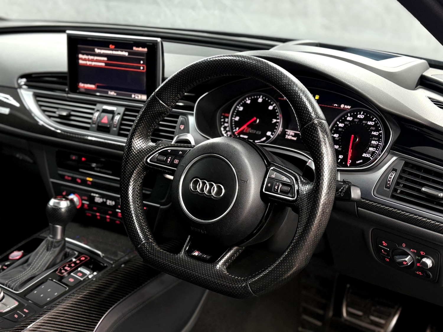 Used Audi RS6 2015 for sale - 76671726: Photo 8