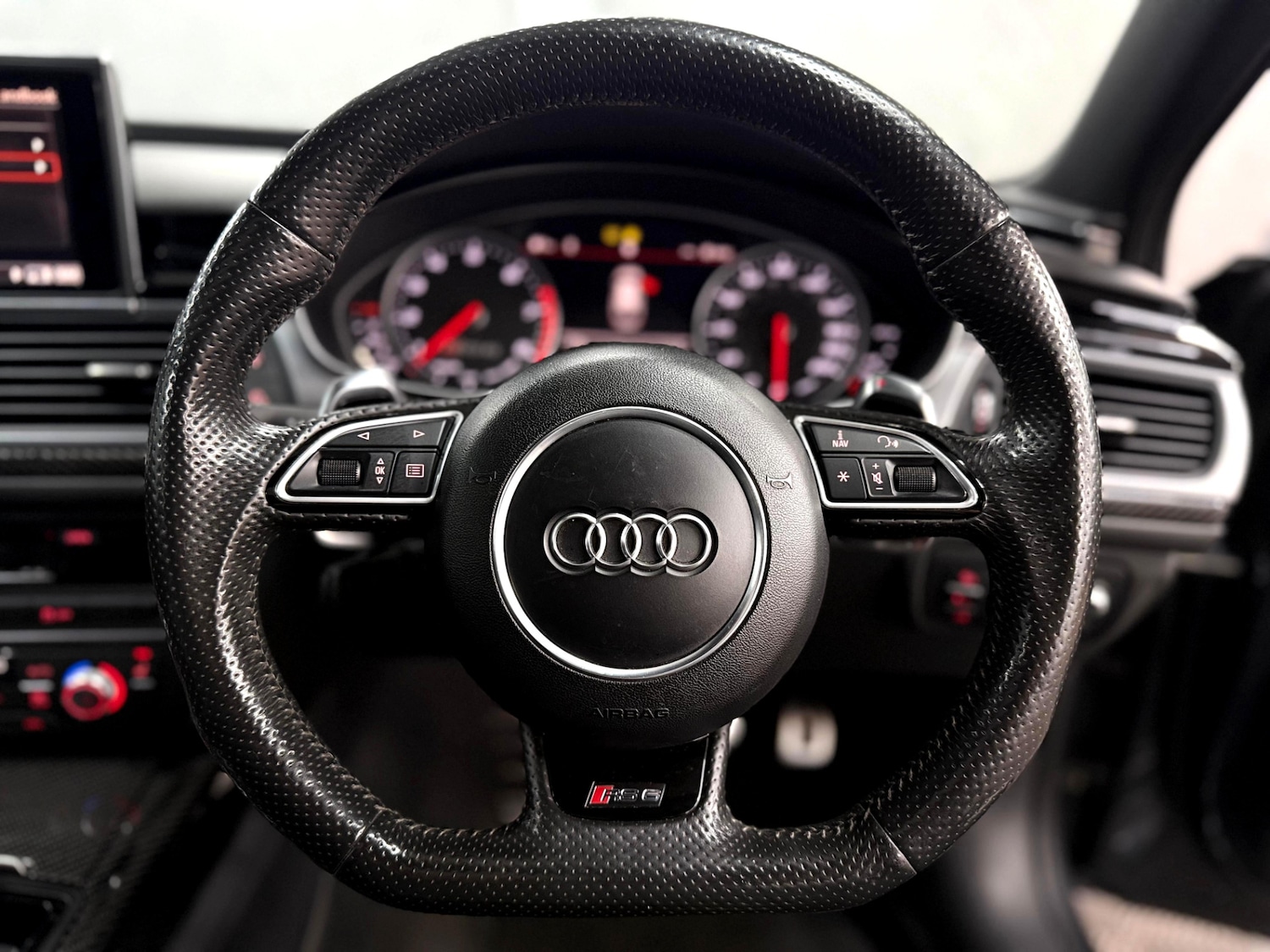 Used Audi RS6 2015 for sale - 76671726: Photo 9