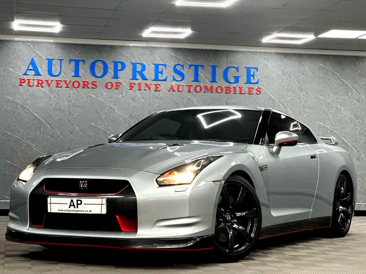 Used Nissan GT-R 2010 for sale - 77400381: Photo 5