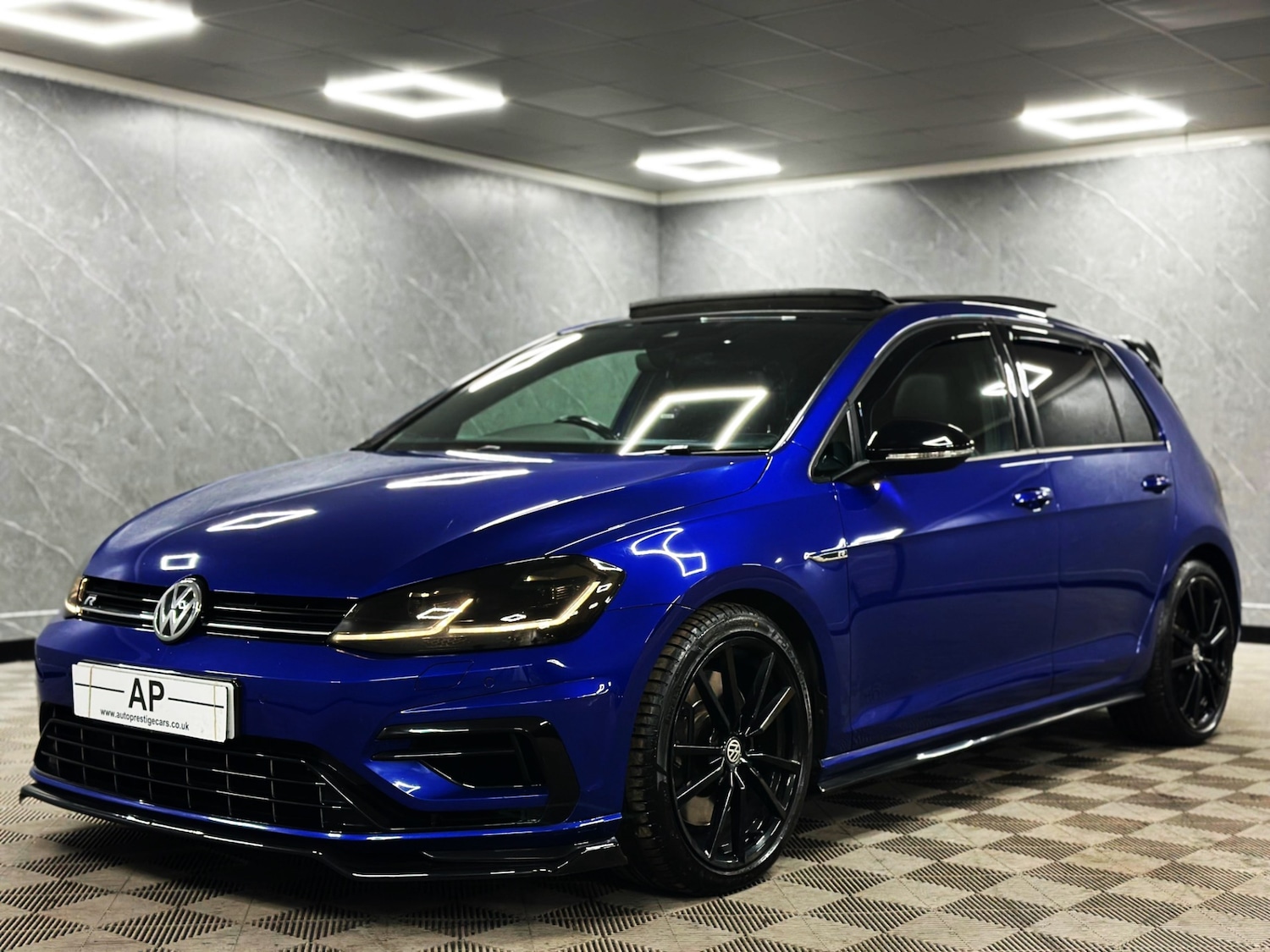 Used Volkswagen Golf 2018 for sale - 78085122: Photo 24