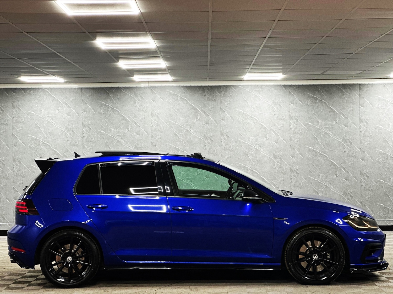 Used Volkswagen Golf 2018 for sale - 78085122: Photo 6