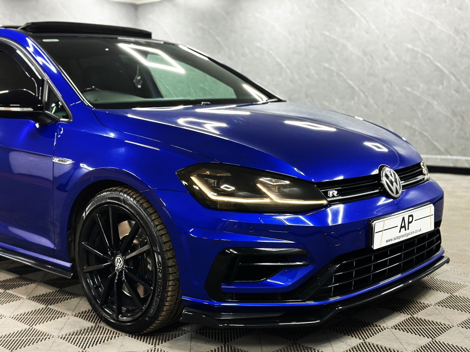 Used Volkswagen Golf 2018 for sale - 78085122: Photo 8